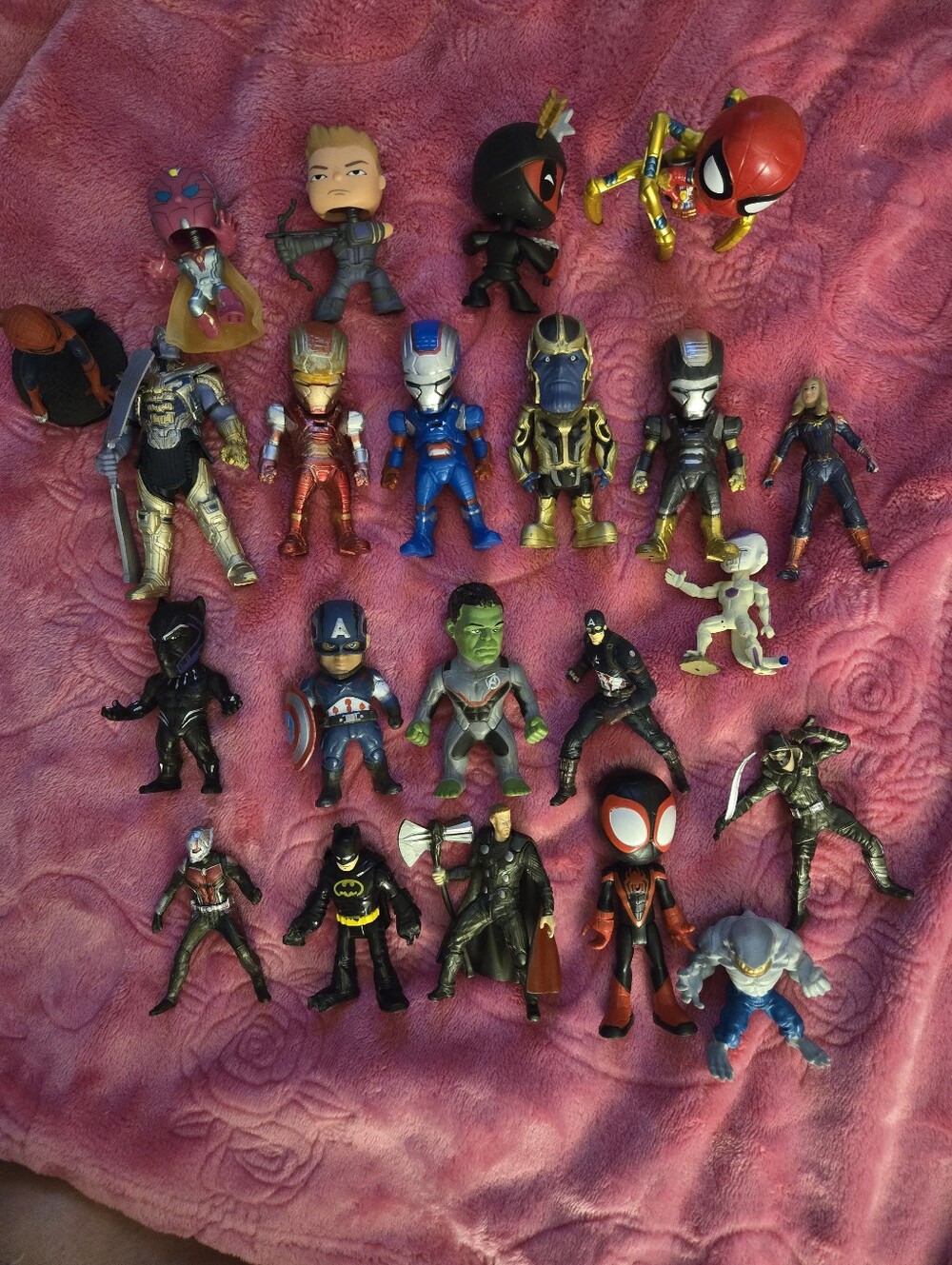Marvel Mini Action Figure Lot - Red, Blue, Gold, Black Figures